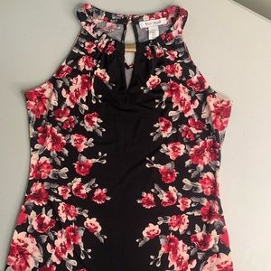 White House Black Market sleeveless dressy blouse. Size Small